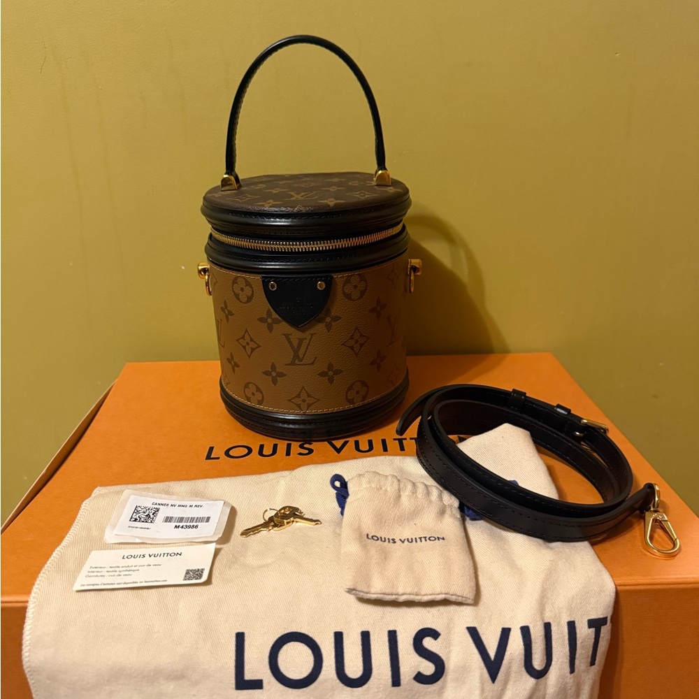 SOLD❗️Louis Vuitton CANNES cylinder vanity bag.